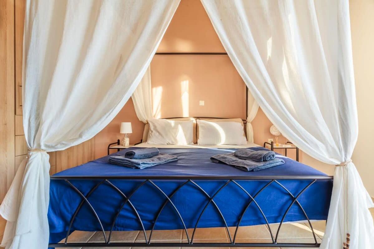 Mani Panoramic Seaviews - Luxury Summer Haven Levktron ภายนอก รูปภาพ